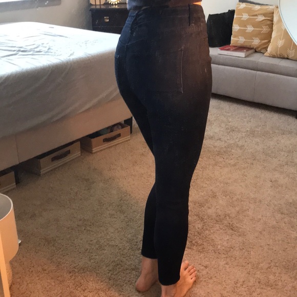 Universal Thread Dark-Wash Jeans - Picture 2 of 3